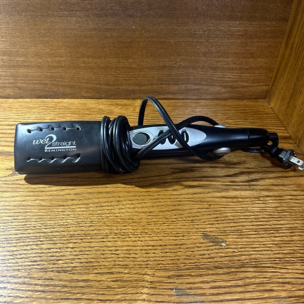 Remington Wet2Straight Black Hair Tool